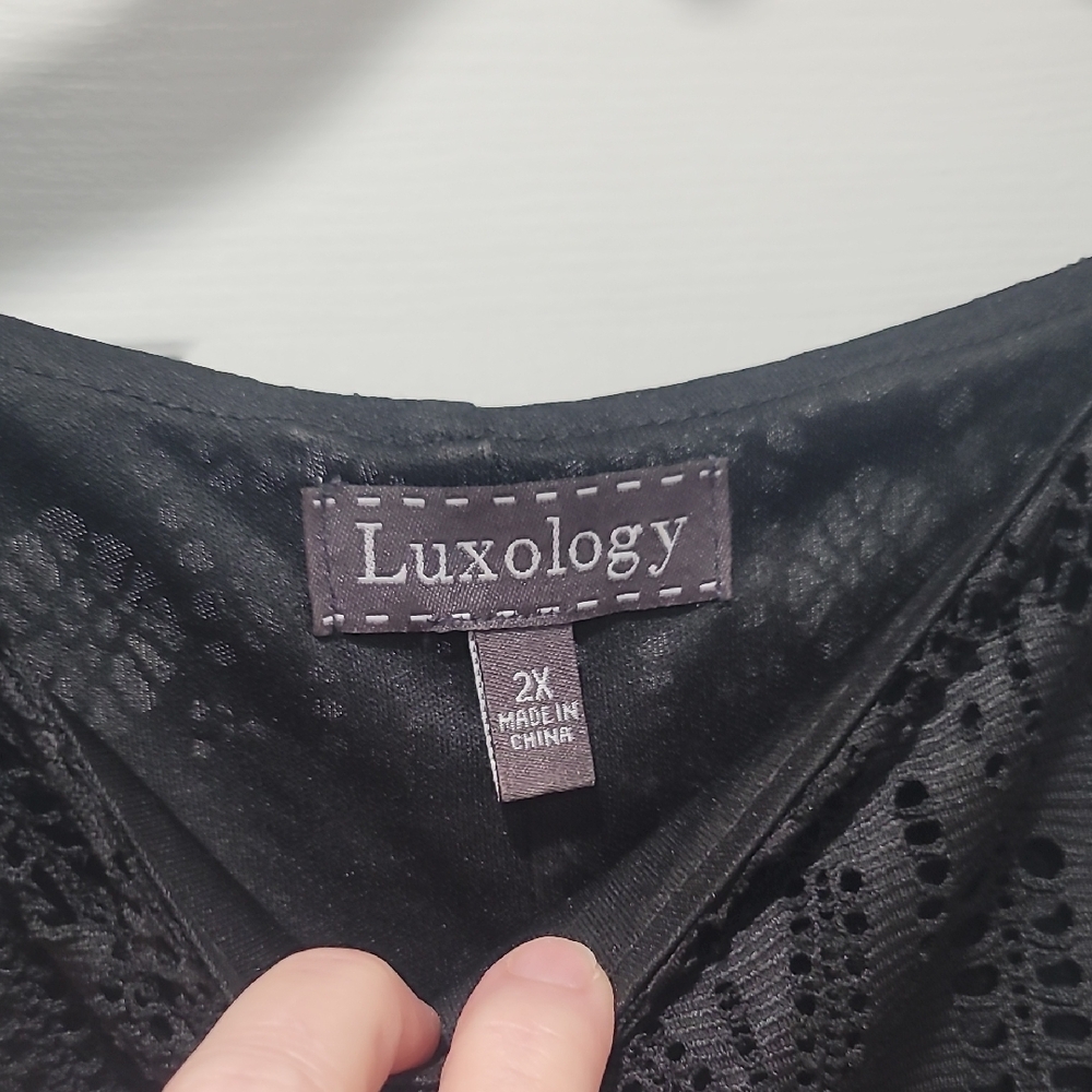 Luxology 2X Black Layered Midi Dress - Picture 2 of 6